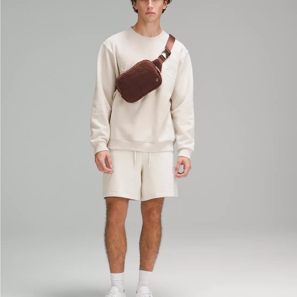 Everywhere Belt Bag Large 2L
Fleece - Picture 2 of 5